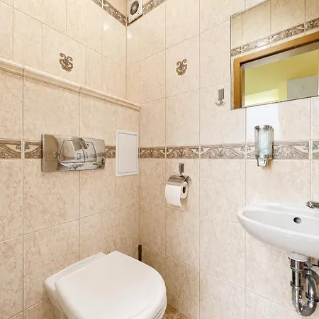 Uresova S Terasou A 3loznice Apartment Prague